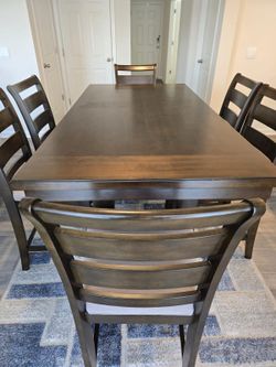 Dinning Table With 6 Chairs