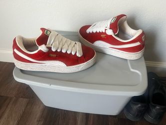 Pumas red/white