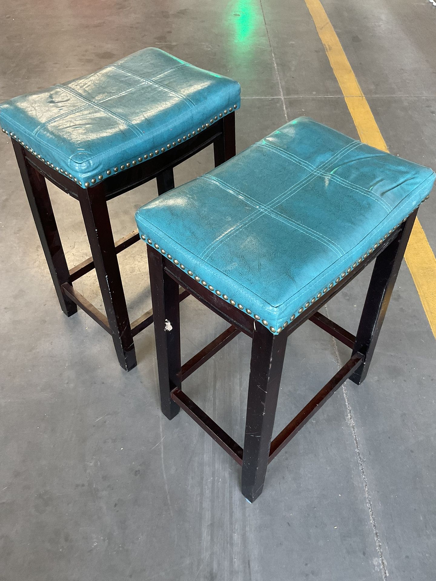 Luxury Beaded Leather Bar Stools | Elite