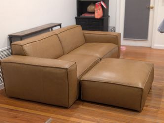 Stylish genuine leather loveseat (modular) from castlery