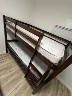 Nueva Litera individual de madera sólida