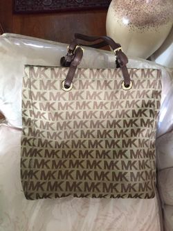Mk bag very spacious