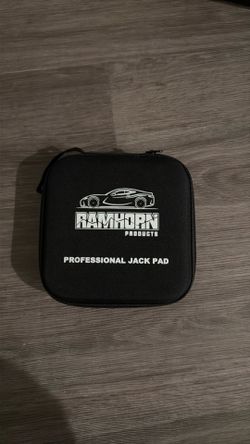 Jack pads Tesla