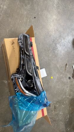 2021 Toyota Corolla L head light led