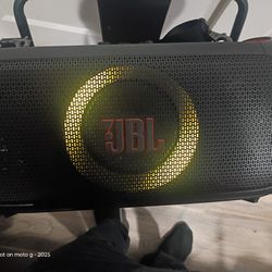 JBl Speaker 