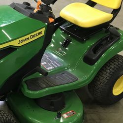 Used Once John Deere S110 42 Inch Lawn Tractor 