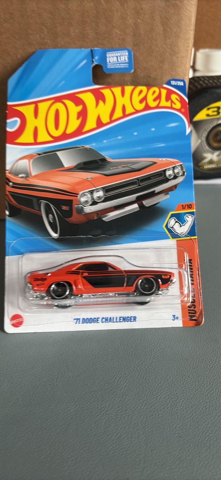Hot Wheels 131/250 `71 Dodge Challenger 1/10 Muscle Mania