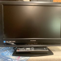 TV/ Gaming monitor W/remote 