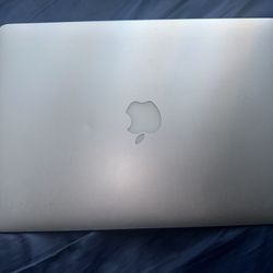 Apple Laptop 