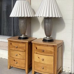 Gorgeous Large 3’ Tall Pair of Vintage Silver Fluted Metal Ribbed Double Socket Table Lamps