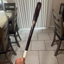 Wood Bat 33