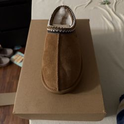 Ugg Tasman