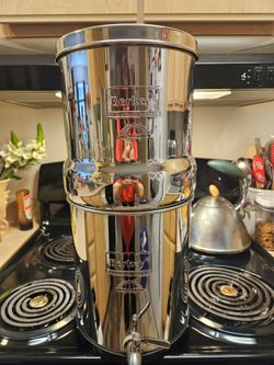 Travel Sized Berkey Water Filter