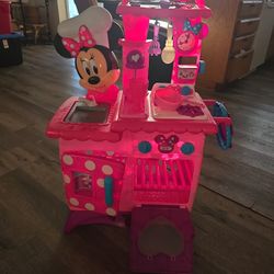 Minnie Mouse Kitchen 