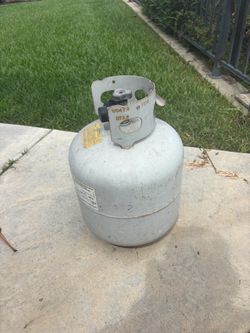 Propane gas tank - empty