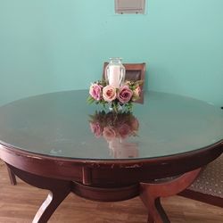 Table With 4 Chairs