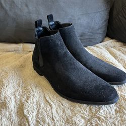 Black Men’s Chelsea Boots Size 9