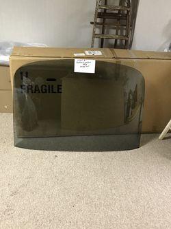 1965-66 Mustang fastback smoked rear windshield