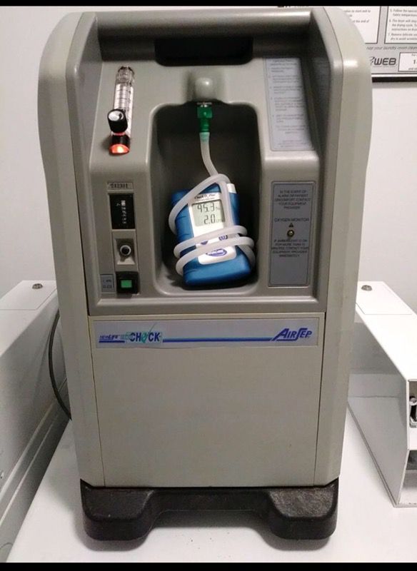 Like NEW!!! Oxygen Concentrator, AirSep for Sale in Los Angeles, CA