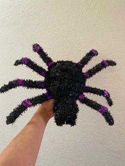 Tinsel HANGING SPIDER Halloween Home Decoration Black/Purple, 15” x 20” 🕷️