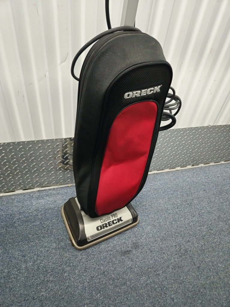 Oreck XL Vacuum ...bag type.