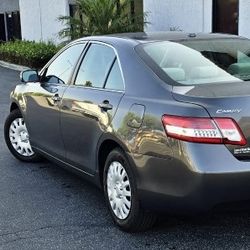 2011 TOYOTA CAMRY 