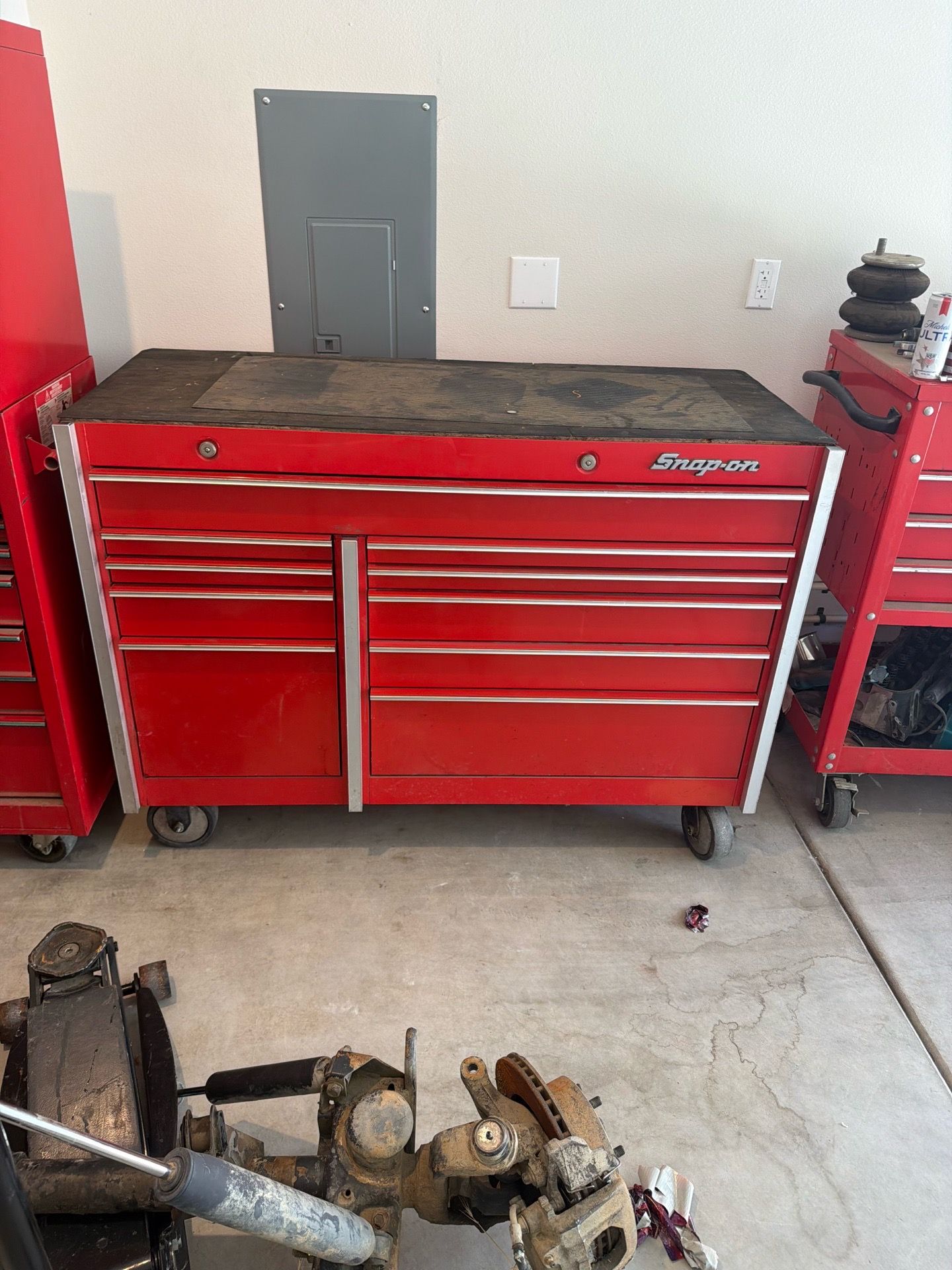 SNAP ON TOOL BOX