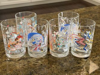 Disney World 25th Anniversary Set of 4 Glass Tumblers w/ Mickey Donald Goofy