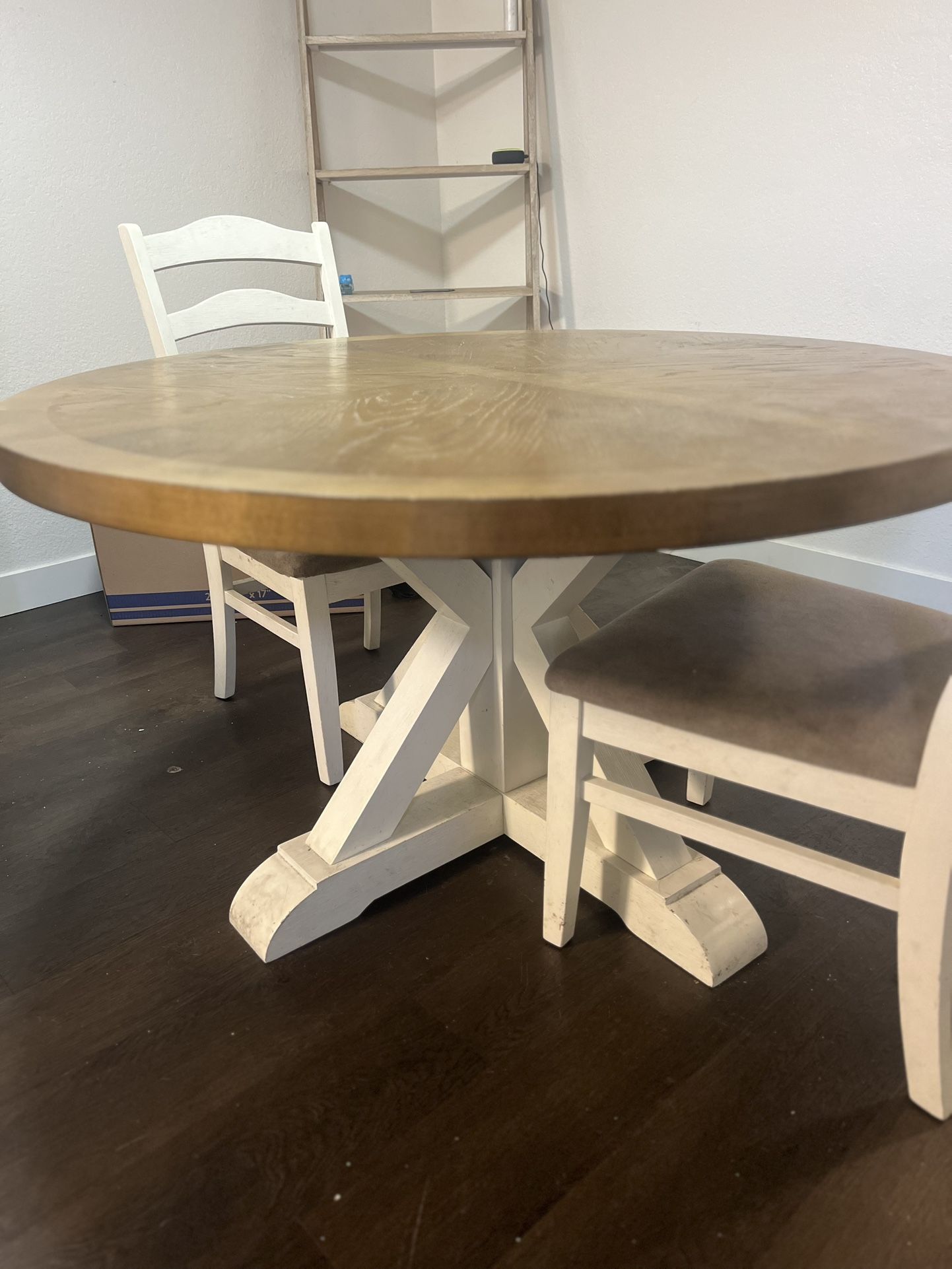 Large Round Table