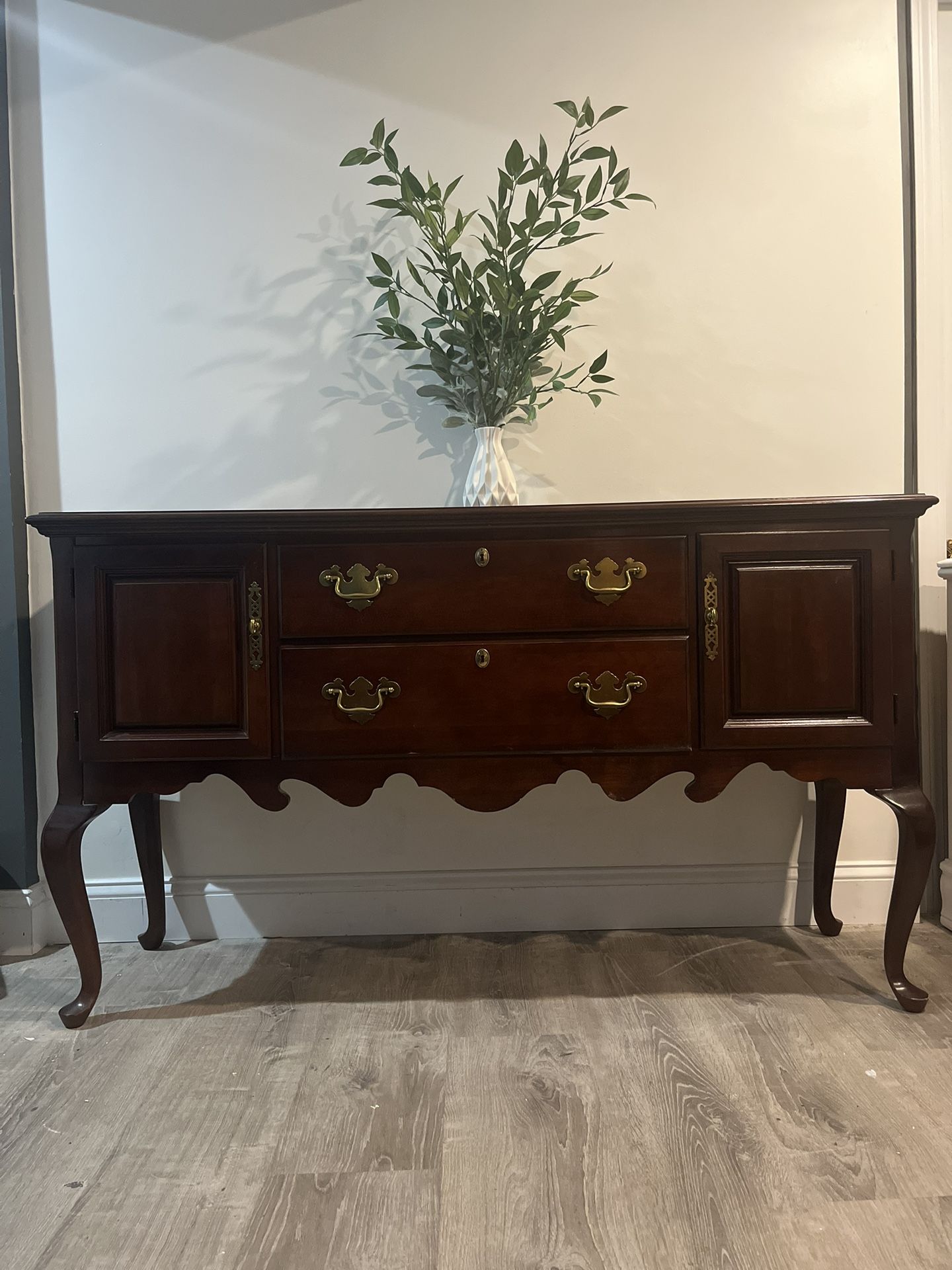 Vintage Drexel Heritage Buffet/sideboard