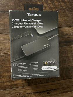 Targus 100W Universal USB-C & Legacy Charger