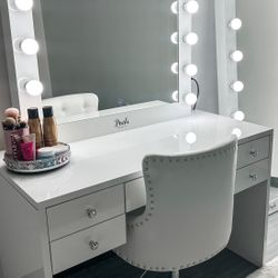 Vanity Makeup with Mirror Does not include chair, financing available