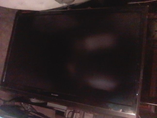 52" Sharp Flat Screen Tv