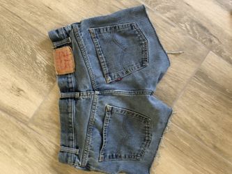 Levi jean shorts
