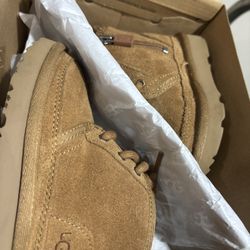 Uggs Toddler Neumel boots 