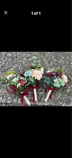 Bridesmaid bouquets