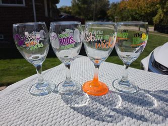 Halloween glass set