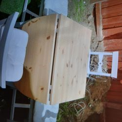 Foldable Indoor Table
