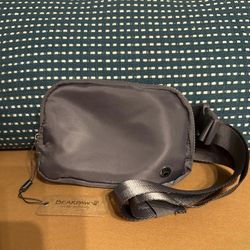 New BEARPAW Waist Purse