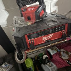 Milwaukee Packout speaker 