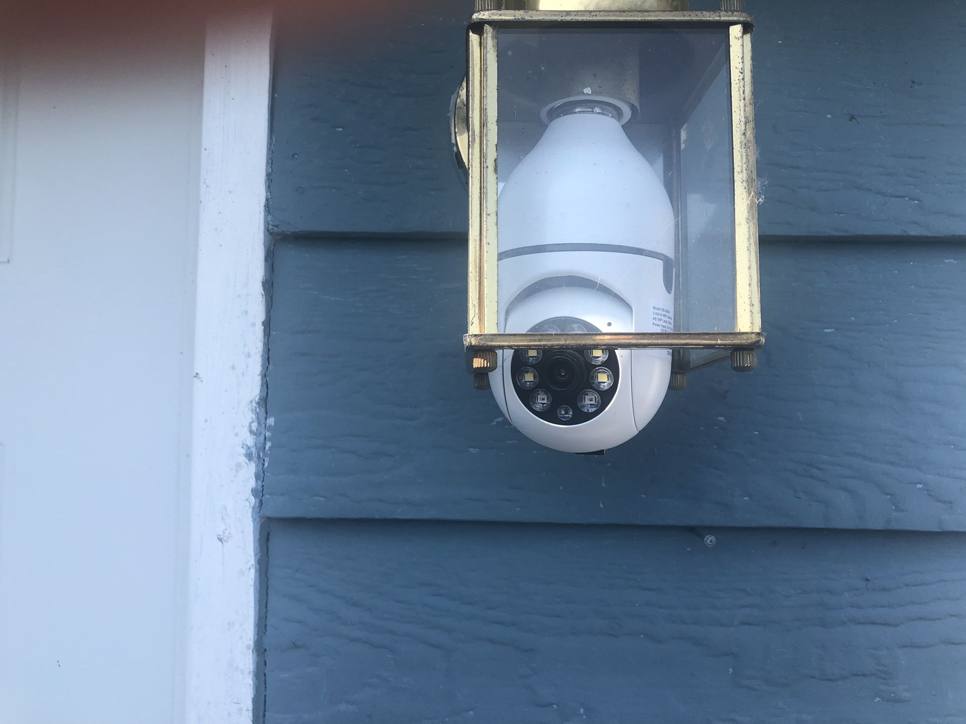 Light Bulb Camera 