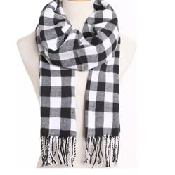 Bulk 10 Pcs- Black & White Plaid Scarf With Fringe