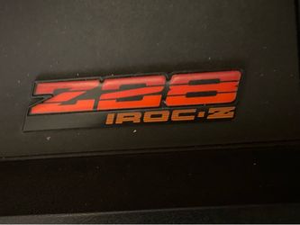CAMARO IROC-Z 28  Complete Dashboard Very Good Condition👍$1,500FIRM