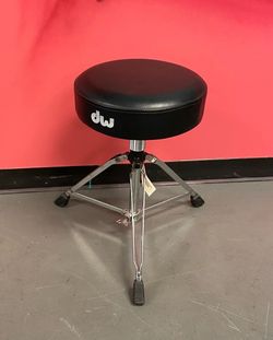 Brand New with Tags DW Drum Workshop CP5100 5000 Series drum throne with a 13-inch round seat https://offerup.com/redirect/?o=dG9wLkl0 features heavy-