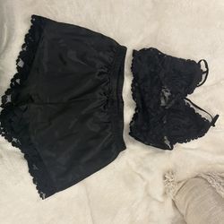 Medium Black Lace Pajama Lingerie Top With Satin Shorts