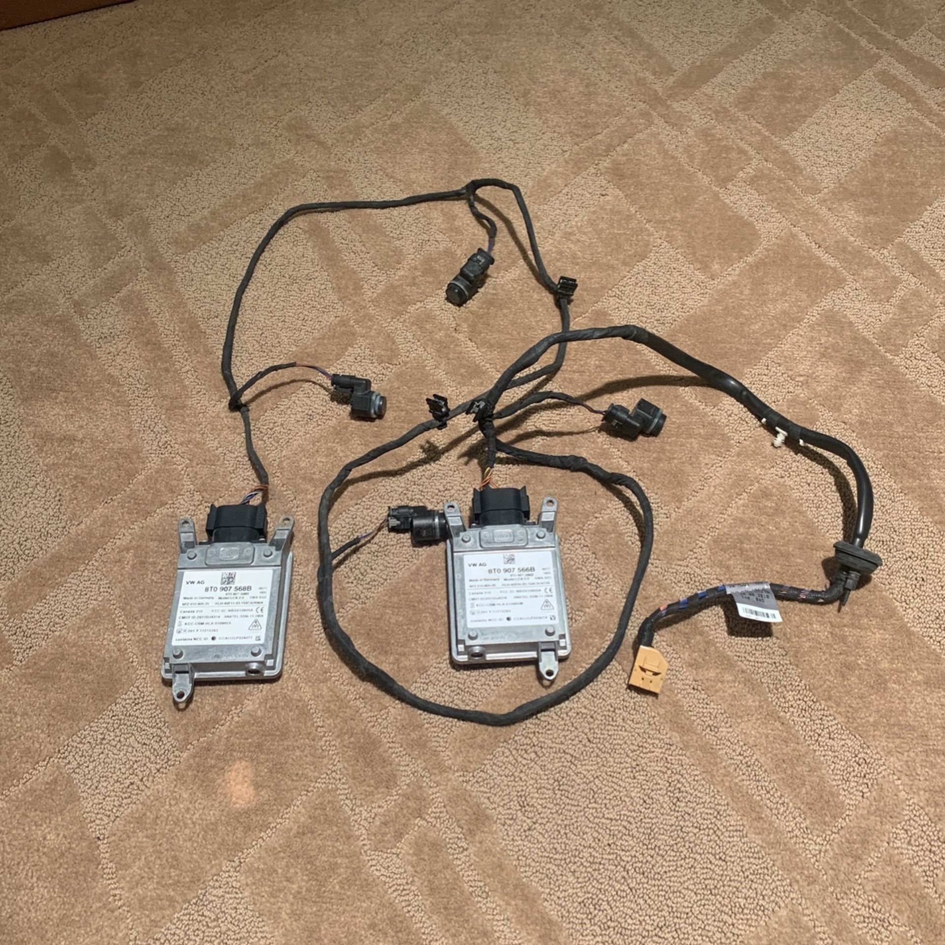 Sensors » Line Assist / Blind Spot » OEM 8T0907568B Blind Spot Sensor Audi A5- Left Side And RT Side + Harness in Sensors