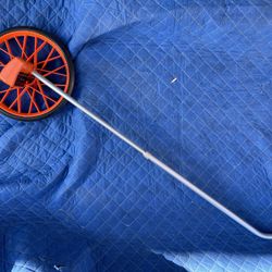 surveyor's wheel / distance measuring