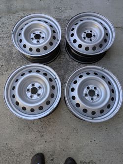 4 rims 17 inch unused from Ford Maverick