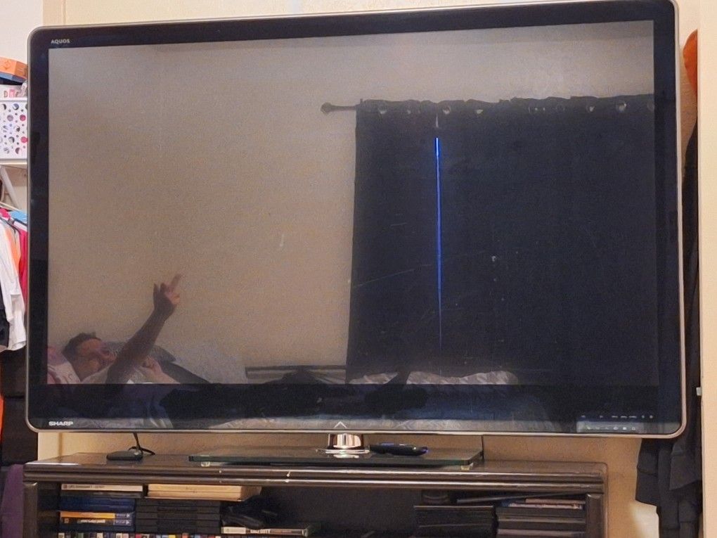 65" SHARP TV