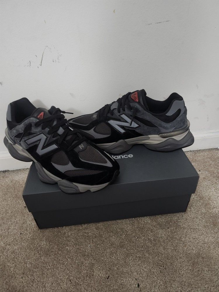 NB 9060 'Black castlerock Grey'